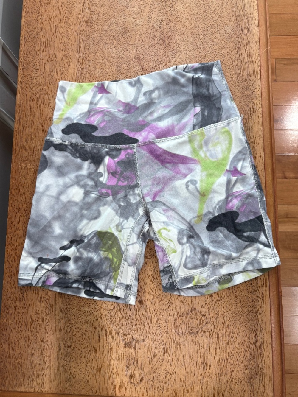 Lululemon Throwback Print Align High-Rise Short 6" Unicorn Throwback White Multi